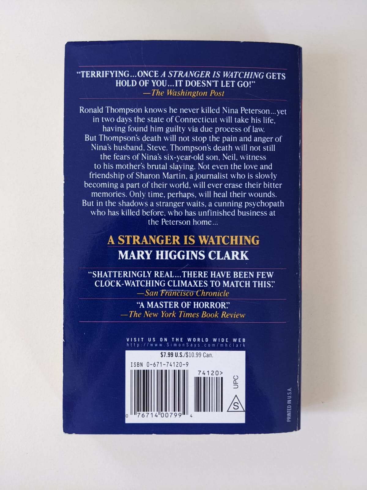 Englisch - Mary Higgins Clark - A Stranger is watching